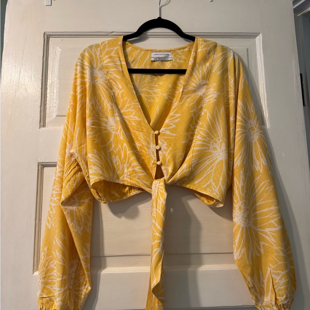 Urban Outfitters Cropped Yellow Floral Women's Top